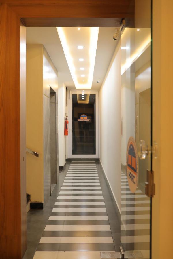 Hydepark Regency Hotel Palakkad Bagian luar foto